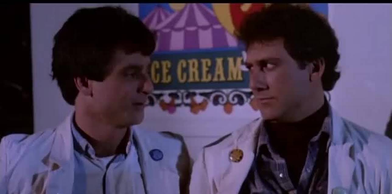 Killer Klowns From Outer Space (1988)