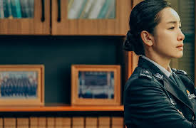 Undet The Skin S1: Under the Skin Episode 9