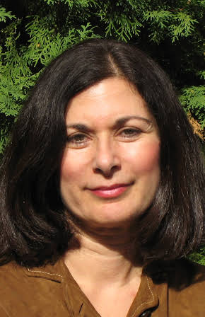 Beth Toni Kruvant as Director