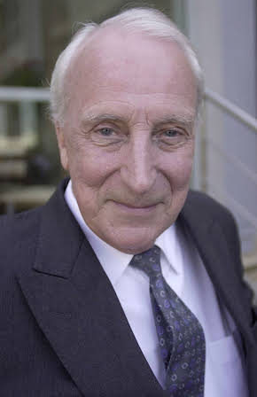 Ian Richardson as 
