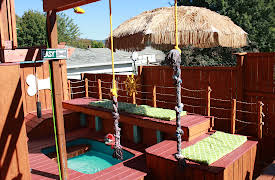 Animal Cribs: Ultimate Builds