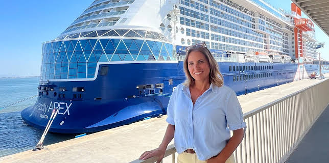 8:00 PM: New: Bargain Holiday Secrets | Channel 4 | 2/17 2026