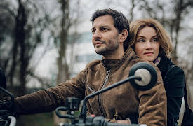 Manipulations: Episode 01