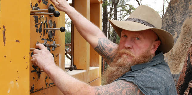 07:15: Outback Opal Hunters (S5 E5) (S5) | Discovery Channel | 1/26 2026