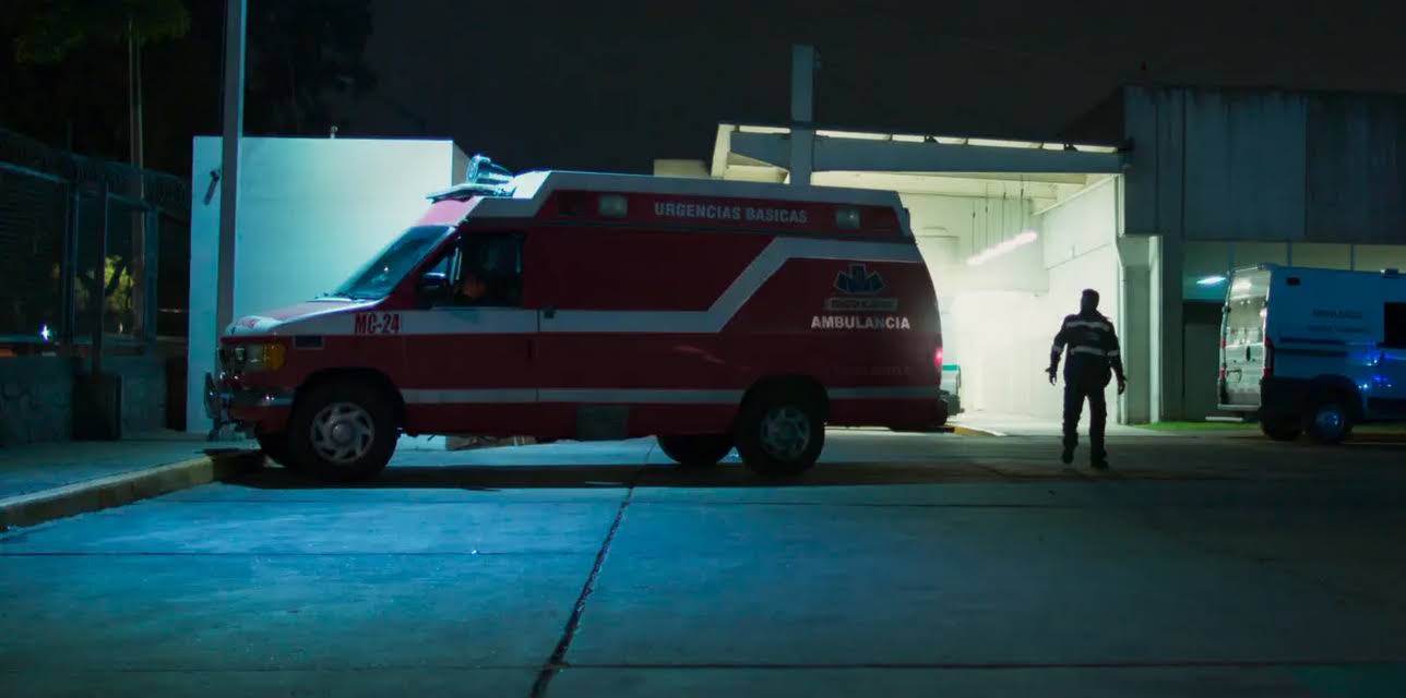 Midnight Family (2019)