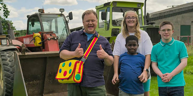 9:45 AM: Something Special (S14) | Cbeebies | 12/15 2025