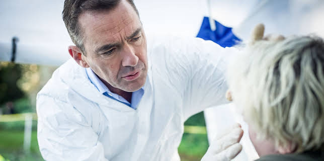 23:00: Tyst vittne (S21 E8) (S21) | Kanal 11 | 12/13 2025