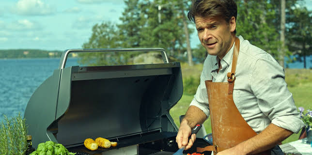 05:30: Sommaren med släkten (S4 E8) (S4) | Kanal 5 | 11/24 2025