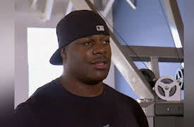 Kendra On Top Season 1: Risque Business