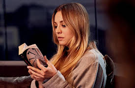 The Flight Attendant, Season 1: Hitchcock Double