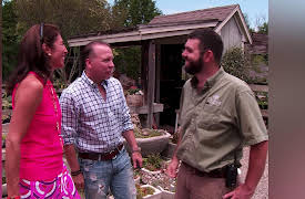 Life on Mar's: The Home Makeover Show: Landscaping & Curb Appeal