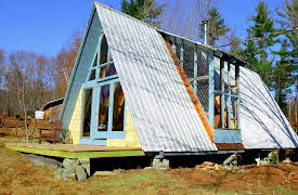 Maine Cabin Masters, Season 1: Off-the-Grid Renovation