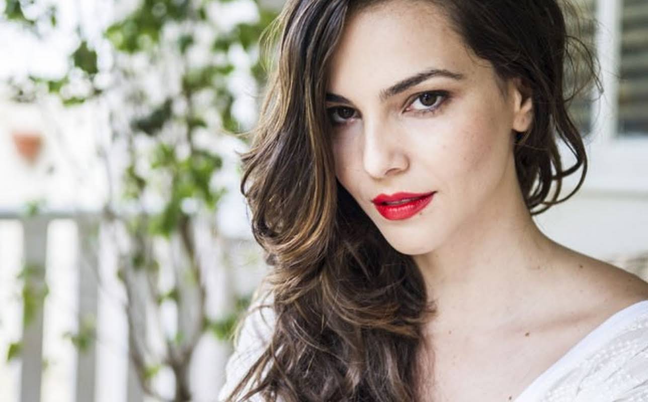 Tainá Müller