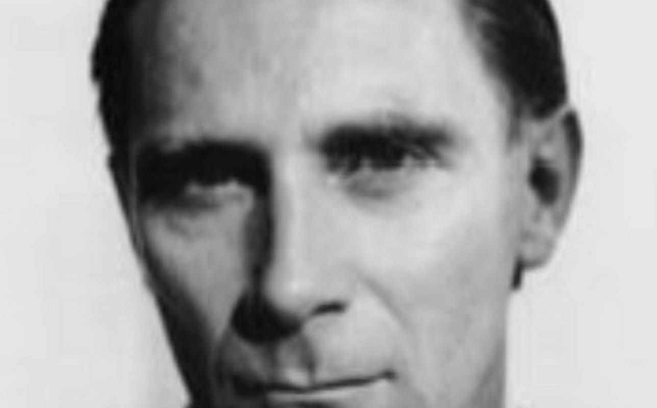 Danny Webb
