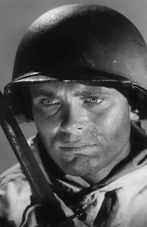 Craig Hill as Lt. Gibbs