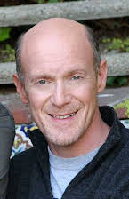 Neil Meron som Director