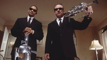 18:30: Men In Black II | Viasat Film Hits | 4/19 2026