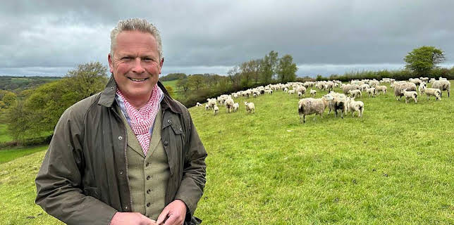 3:00 PM: Escape to the Country (S25) | BBC One | 3/4 2026