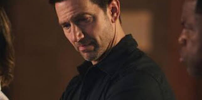 22:00: Hudson y Rex (T8): Ep.6 Teoría de la conspiración | AXN | 3/4 2026