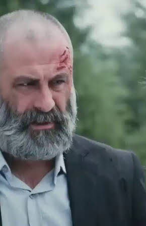 Turgut Tunçalp as 