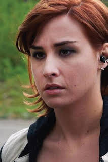 21:05: Warehouse 13 (T4): Ep.7 Un mundo asombroso | SYFY | 8/28 2026