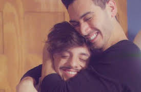 El club: Ett komplicerat uppdrag