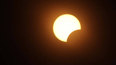 05:40: Totale Sonnenfinsternis - Europa im Mondschatten | Arte | 8/22 2026