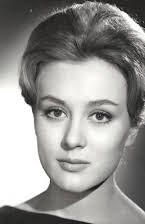 María Mahor como Dorothy