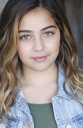 Zoey Siewert as 