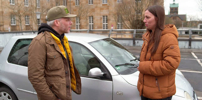 08:55: Mein neuer Alter (S11 E11) (S11) | RTL 2 | 12/14 2025