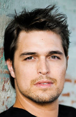Diogo Morgado as 