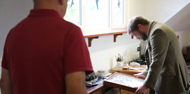 14:10: På skattejakt i Yorkshire: Sjeldne samlingar | NRK 2 | 1/5 2026