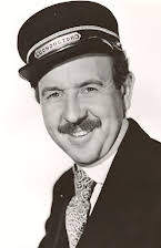 Charles Arnt como Mayor Henricks