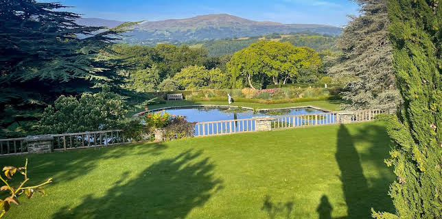 14:55: Monty Dons britiske hager: Wales til Norfolk | NRK 1 | 1/10 2026