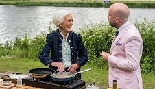 Mary at 90: A Lifetime of Cooking (S1 E1)