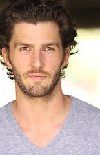 Tyler Jon Olson como 