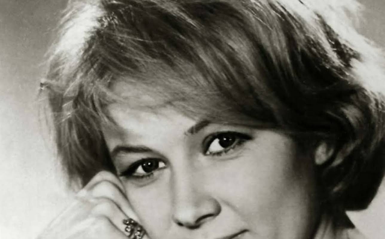 Alla Demidova