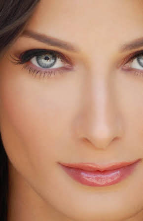Dayanara Torres as 