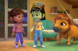 Ridley Jones: Opassande för en drottning / Peaches, vi har ett problem