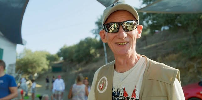 8:00 AM: Bargain-Loving Brits in the Sun (S11 E28) (S11) | 5 Star | 2/5 2026