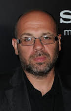 Olivier Megaton som Director