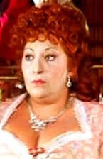 Alessandra Vazzoler som La Mamma