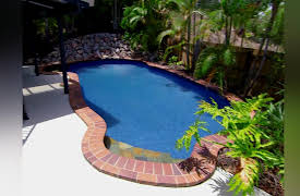House Hunters International: Best of Australia Volume 1: Girls in Alexandra Headland