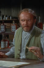 William 'Bill' Phillips como Sgt. Milo Hallock 
  
  
  (as Wm. {Bill} Phillips)