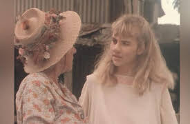 Round The Twist: The Gum Leaf War