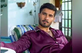 Aye Musht-E-Khaak: Episode 3