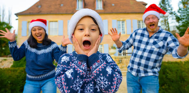 4:00 PM: Chateau DIY at Christmas | 4 Seven | 12/18 2025