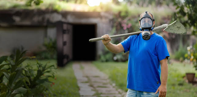 12:15: Mein Bunker, meine Waffe, mein Misstrauen | Tagesschau 24 | 1/31 2026