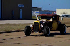 Highway to Sell Season 1: Surf Wagon Wipeout