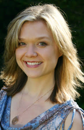 Ariana Richards as 